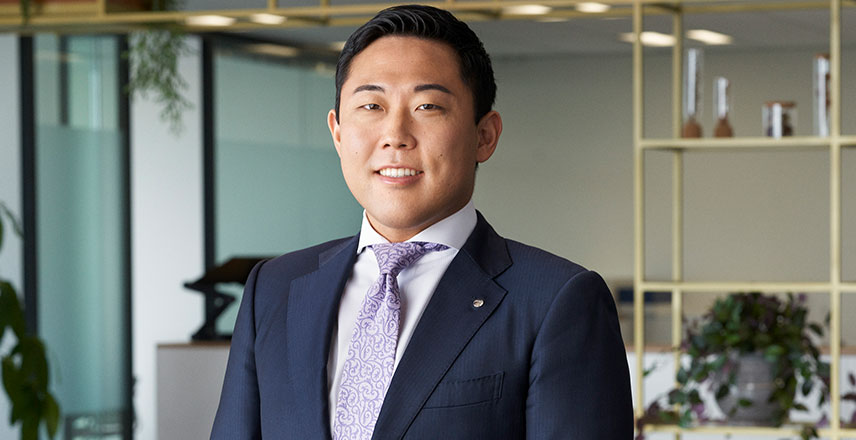 コンサルティング事業部 課長 小川 啓介